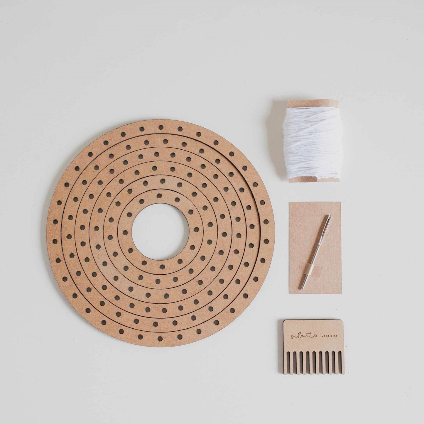 circular loom 6 pack with needle and warp thread