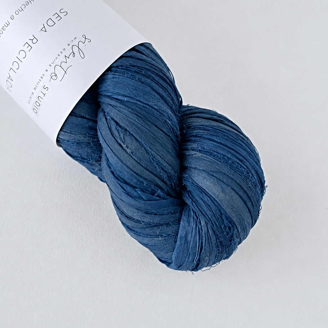 Ruban de soie de sari recyclé - écheveau de 100g - 40 couleurs
