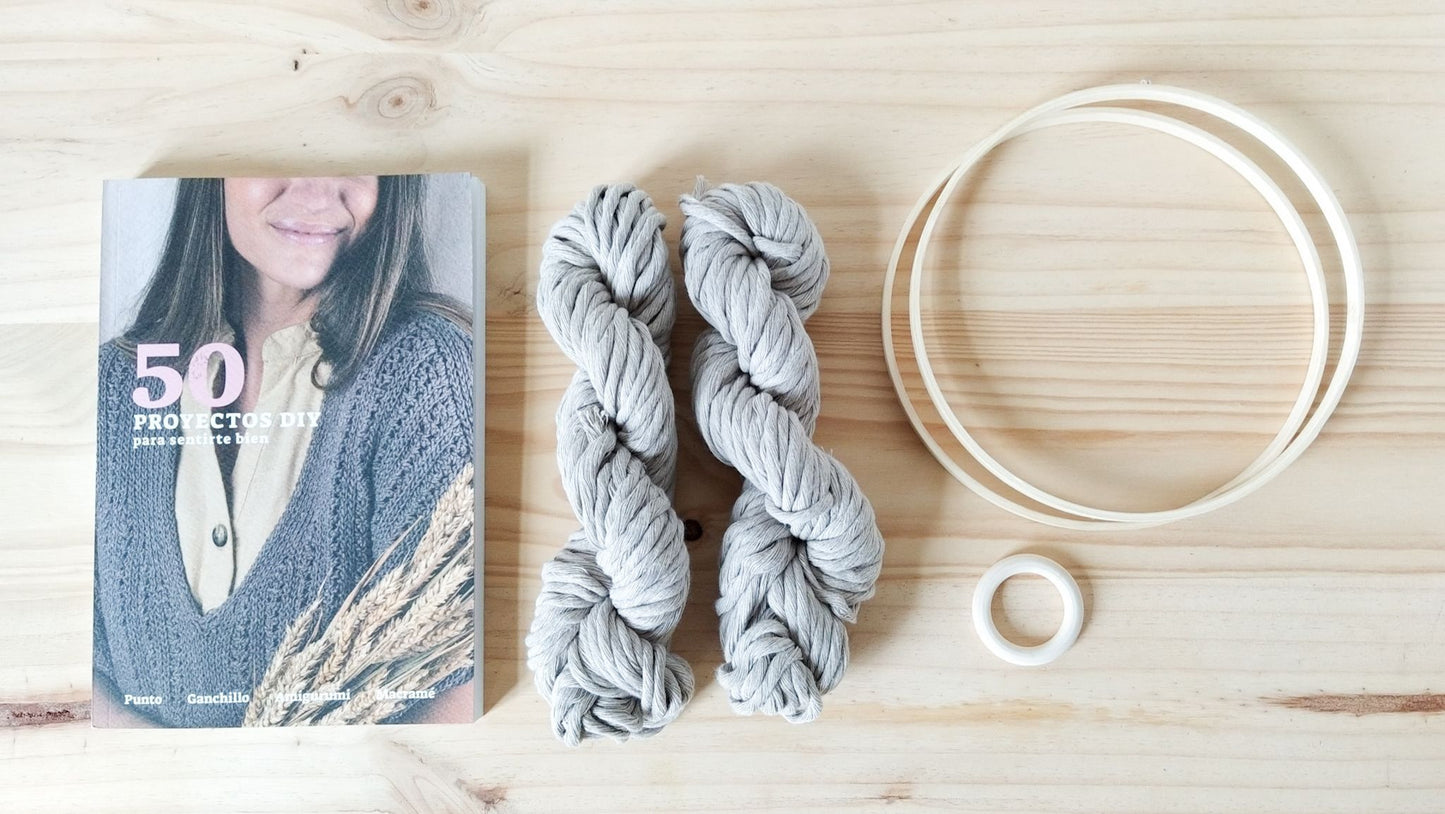 LIBRO THE SEWING BOX 2022