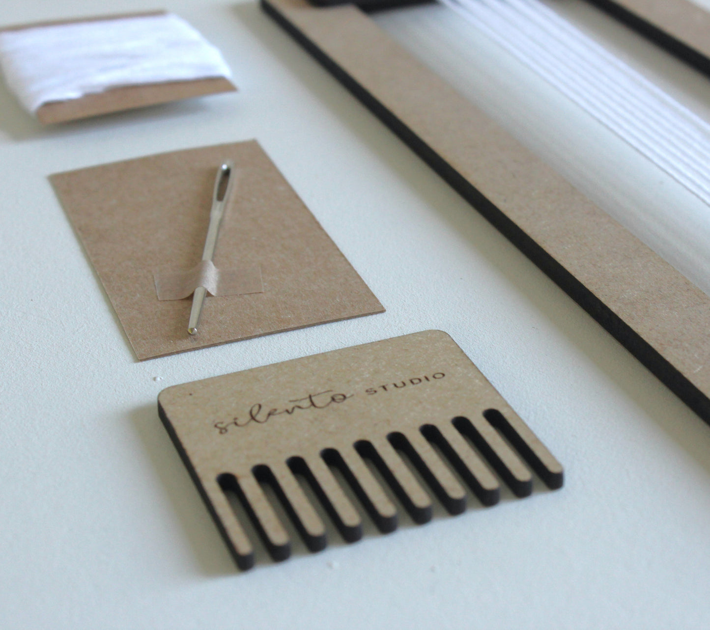Telar de Pulseras y Separadores de Libros - Manualidades DIY