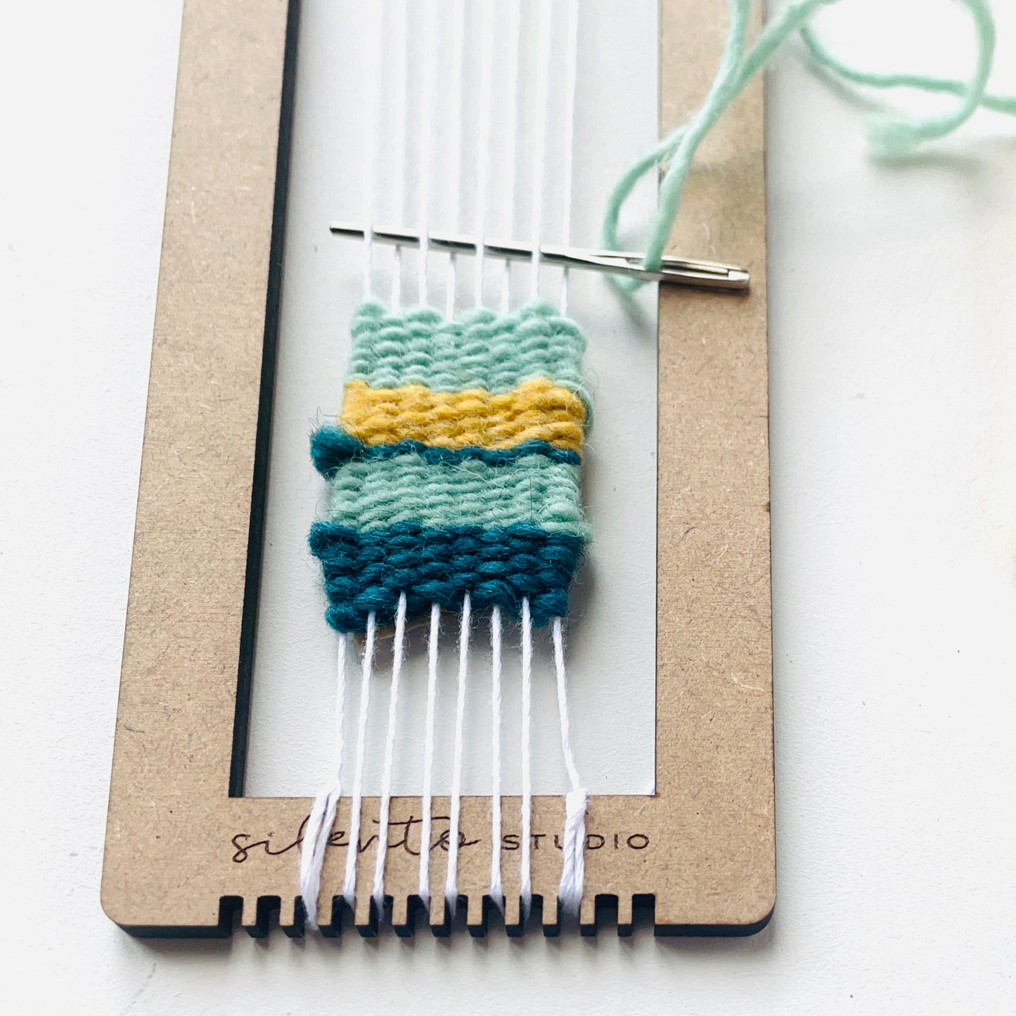 Telar de Pulseras y Separadores de Libros - Manualidades DIY